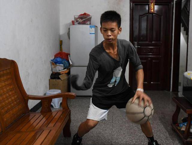 獨臂是誰獨臂是誰？揭秘一個不平凡的人生故事