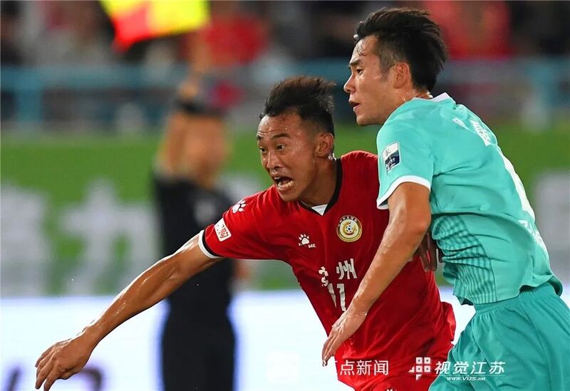 日媒：中超聯(lián)賽可向“蘇超”取經(jīng)對(duì)于日本媒體提出的建議，關(guān)于中超聯(lián)賽可以向蘇超（蘇格蘭足球超級(jí)聯(lián)賽）取經(jīng)的觀點(diǎn)，確實(shí)具有一定的參考價(jià)值。
