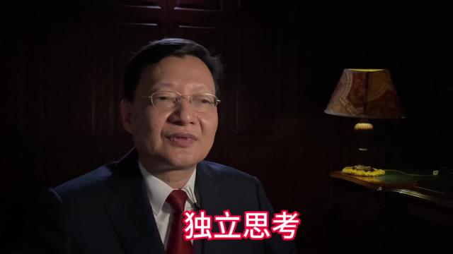 李大霄：中國股市或步入深耕牛李大霄關(guān)于中國股市或步入深耕牛的預(yù)測，是基于他對市場趨勢的深入分析和理解。他的觀點(diǎn)具有一定的參考價(jià)值，但股市的走勢是受多種因素影響的，包括宏觀經(jīng)濟(jì)狀況、政策調(diào)整、國際市場環(huán)境等，因此具體的市場走勢還需要觀察和分析。