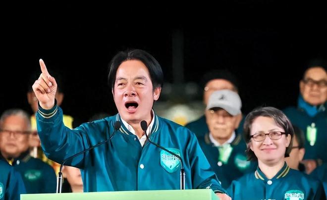 柯文哲罵賴清德讓臺(tái)灣四分五裂柯文哲與賴清德之間的爭議，臺(tái)灣分裂的隱憂