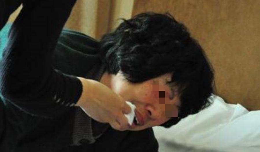 女子殺害父母藏尸家中這是一個非常嚴重的犯罪行為，涉及到家庭倫理和道德底線的問題。如果發(fā)生這樣的事情，應該立即報警并尋求法律幫助。