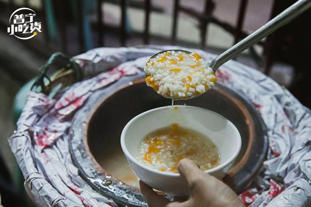 女子食用自制生腌蟹膿毒性休克女子食用自制生腌蟹膿毒性休克，食品安全警鐘再次敲響