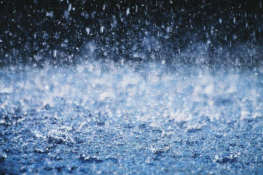 雷雨后400人進(jìn)急診怎么辦雷雨后緊急應(yīng)對，醫(yī)院急診科應(yīng)對大量患者涌入的處理策略