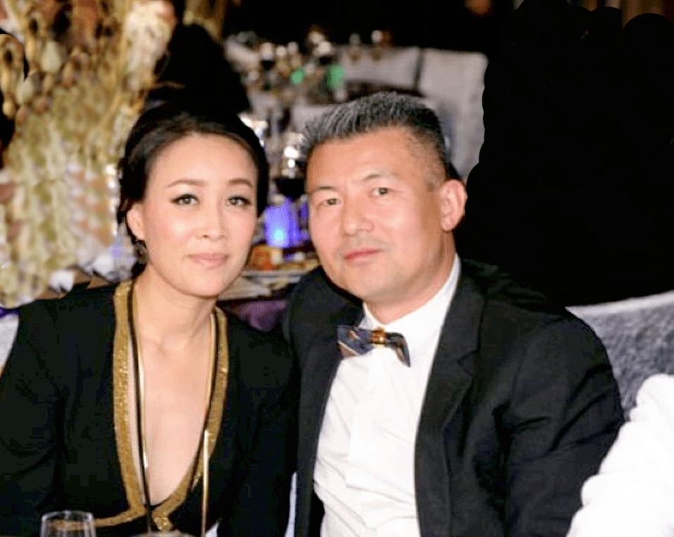 那英與老公已無商業(yè)關(guān)聯(lián)那英與老公的商業(yè)關(guān)系不再交叉，深度解析