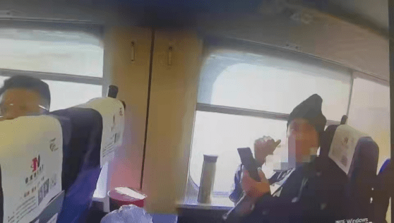 小伙高鐵上抽煙小伙高鐵上抽煙，一次警示與反思