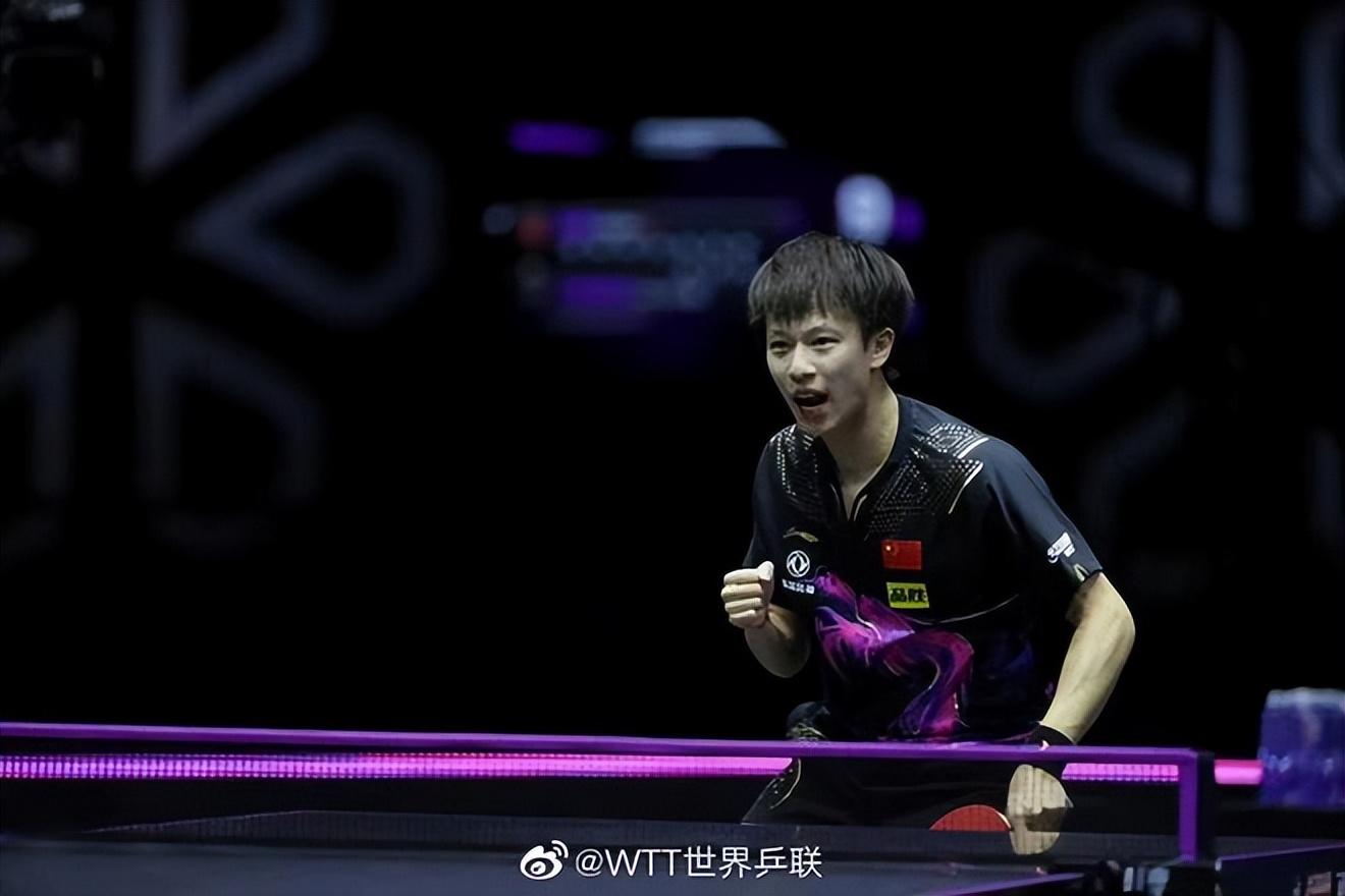 薛飛3比0淘汰張本智和薛飛強(qiáng)勢逆襲，以3比0淘汰張本智和，展現(xiàn)非凡實力