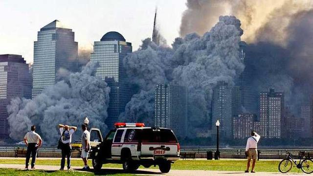 911事件后美國(guó)的回應(yīng)美國(guó)對(duì)于9·11事件的回應(yīng)是多方面的。以下是關(guān)于美國(guó)對(duì)于該事件回應(yīng)的一些主要方面