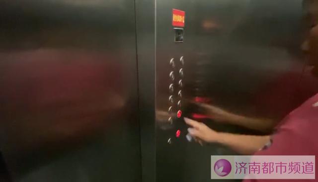電梯操作復(fù)雜遭吐槽電梯操作復(fù)雜遭吐槽，解析問題根源與解決方案
