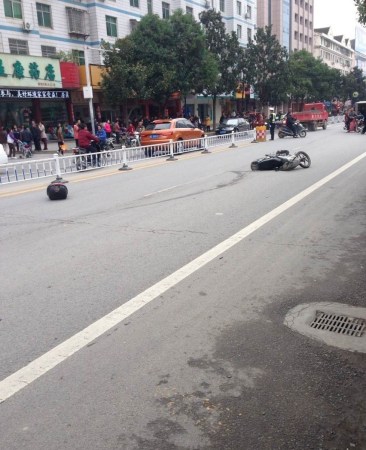 湖南駕車撞人砍人湖南駕車撞人砍人事件，深度解析與防范建議