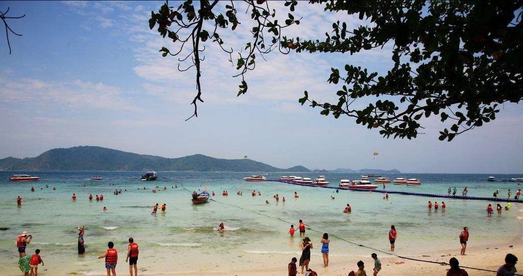 情侶泰國(guó)出海1人身亡情侶泰國(guó)出海旅行，卻遭遇不幸事件，一人身亡