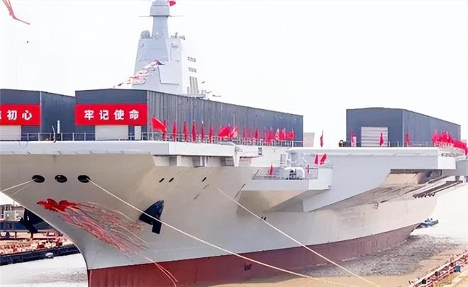 福建艦出海 中國(guó)為何還需要航母福建艦出海，中國(guó)航母力量的展現(xiàn)與發(fā)展