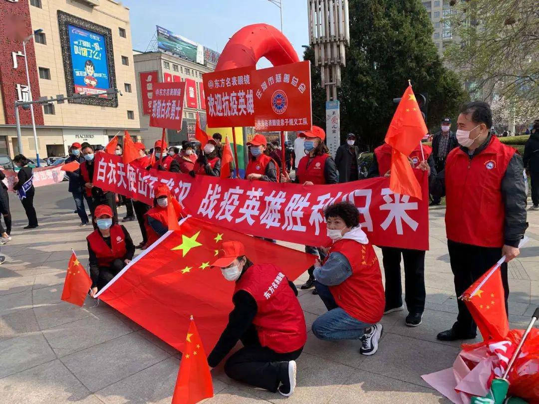 最高禮遇迎英雄回家最高禮遇迎英雄回家，致敬英勇無畏的戰(zhàn)士們