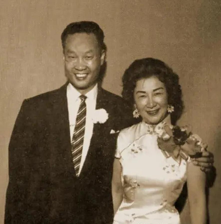 曝他信在獄中可能會當(dāng)外語老師曝他信獄中生活揭秘，外語天賦或成外語老師