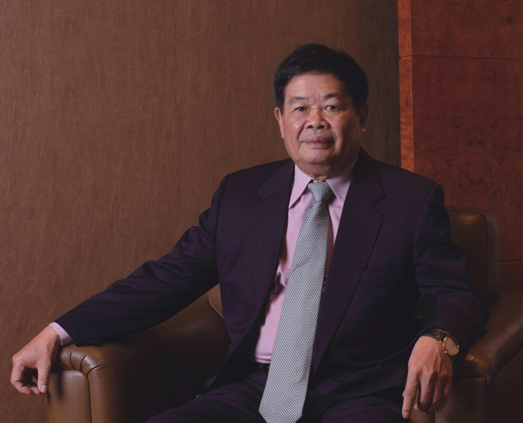 曹德旺談為何捐資辦學(xué)曹德旺談為何捐資辦學(xué)，企業(yè)家眼中的教育投資與社會責(zé)任