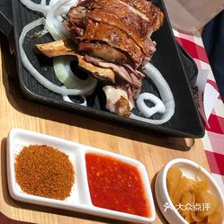 西貝烤羊腿做法西貝烤羊腿做法，秘制美味，家常烹飪也能享專(zhuān)業(yè)口感
