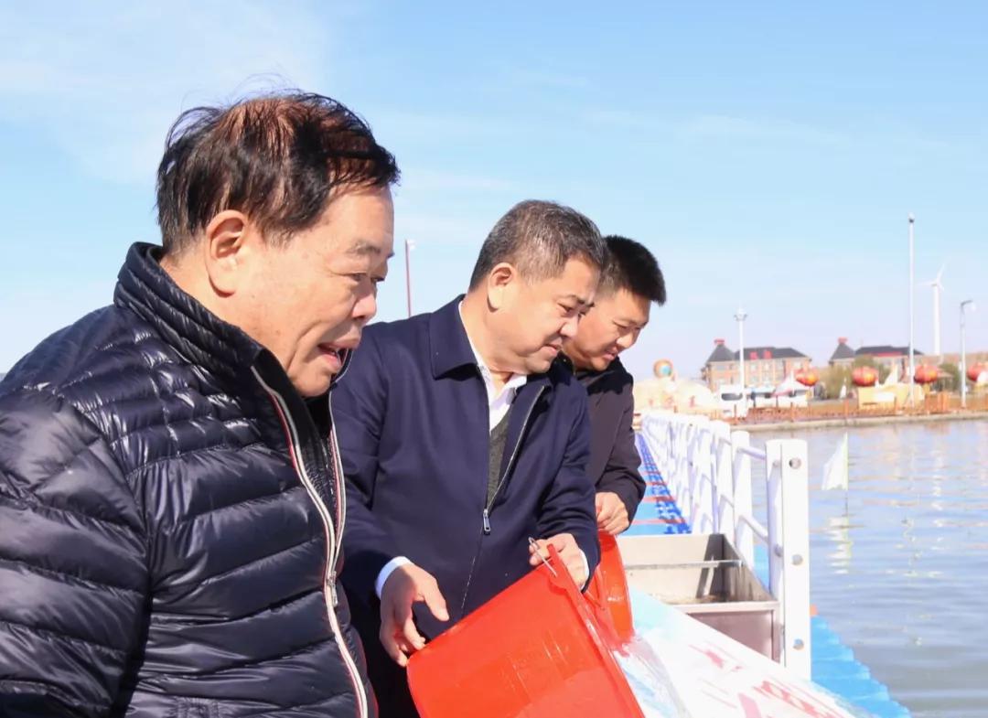 曹德旺出席福耀科大開學(xué)典禮曹德旺出席福耀科技大學(xué)開學(xué)典禮，教育之光照亮未來之路
