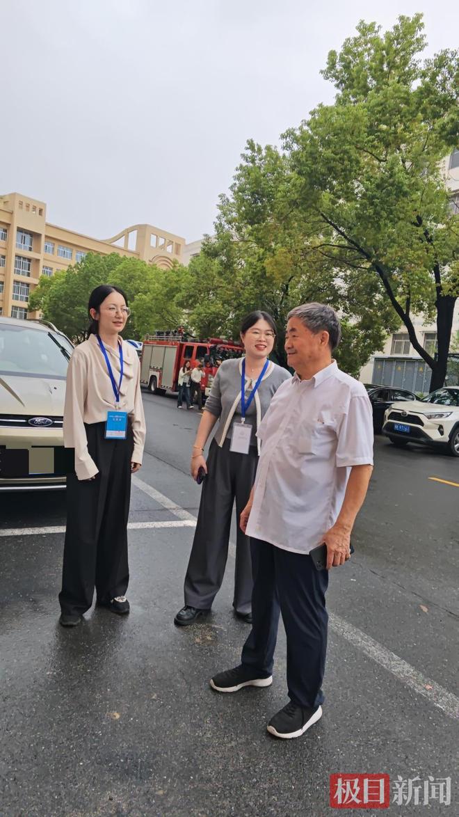 75歲老人參加法考75歲老人參加法考，勇氣與決心的故事