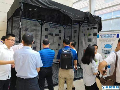 哈工大學生給無人機裝上機械臂哈工大學生創(chuàng)新突破，無人機裝上機械臂，未來科技潛力無限