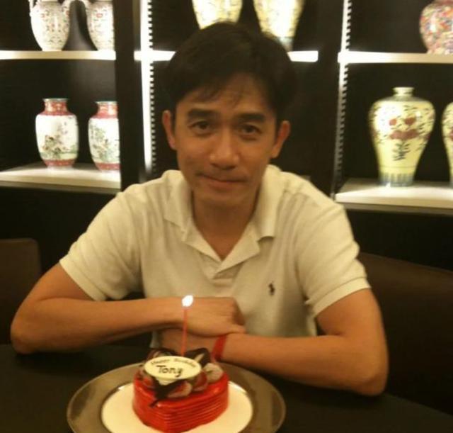 葉蒨文公開(kāi)結(jié)婚29年未生育之謎葉蒨文公開(kāi)結(jié)婚29年未生育之謎