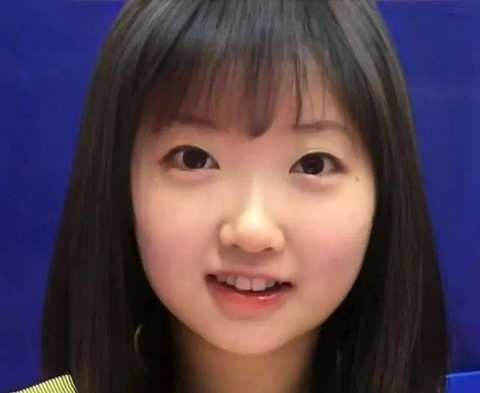孫穎莎精彩集錦孫穎莎的精彩集錦包括了許多她在乒乓球比賽中的精彩瞬間和出色表現(xiàn)。以下是一些值得關(guān)注的亮點