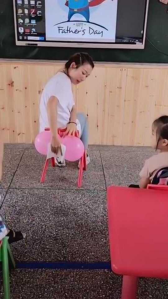 幼兒園開課教擦屁股幼兒園開課教授基礎(chǔ)生活技能，如何正確擦屁股