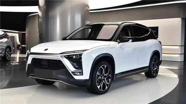 神秘金主出手 威馬汽車“復(fù)活”威馬汽車近期獲得了神秘金主的出手相助，為其注入了新一輪的融資資金，這有助于威馬汽車復(fù)活。