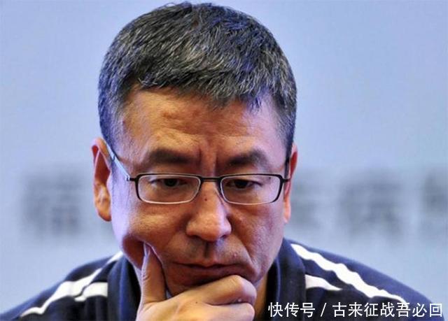 白巖松追問白巖松追問，深度探究新聞背后的真相與力量