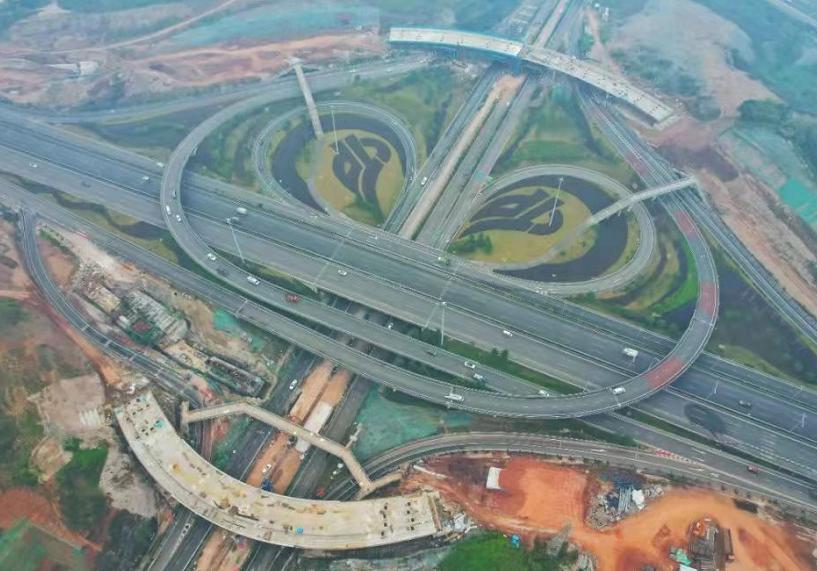 交管回應(yīng)車停成都收到重慶罰單交管回應(yīng)車停成都收到重慶罰單，異地停車罰單背后的真相