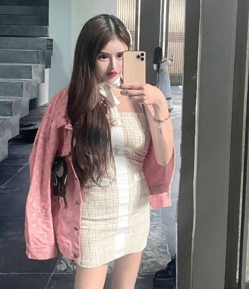 方中信自曝17歲女兒戀愛獨家爆料！方中信罕見談及女兒戀愛內(nèi)幕，17歲青春花季少女的甜蜜戀情曝光