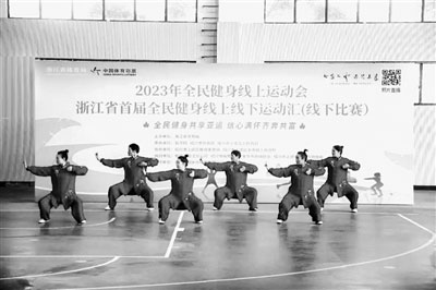 “湘超”賽事帶火文旅消費(fèi)湘超賽事作為湖南省的一項(xiàng)重大體育賽事，不僅提升了當(dāng)?shù)伢w育產(chǎn)業(yè)的發(fā)展水平，同時(shí)也帶動(dòng)了文旅消費(fèi)的繁榮。以下是湘超賽事帶動(dòng)文旅消費(fèi)的一些表現(xiàn)