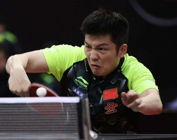 樊振東vs業(yè)余選手樊振東VS業(yè)余選手，實力懸殊的挑戰(zhàn)還是技藝的展示？