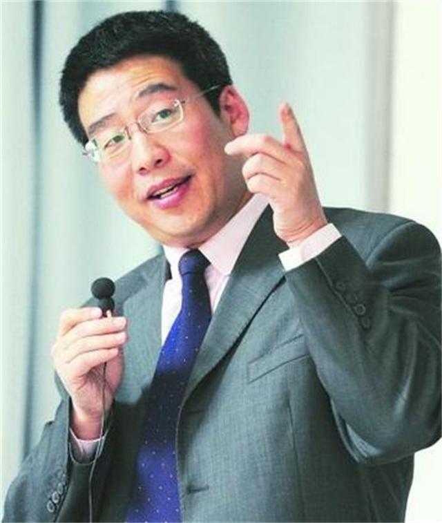 臺(tái)名嘴：中國(guó)軍事實(shí)力讓美方震驚臺(tái)灣是中國(guó)領(lǐng)土不可分割的一部分，臺(tái)灣軍事實(shí)力是中國(guó)國(guó)防力量的重要組成部分。中國(guó)軍隊(duì)的實(shí)力不斷增強(qiáng)，這是國(guó)家綜合實(shí)力提升的重要體現(xiàn)之一。然而，關(guān)于中國(guó)軍事實(shí)力是否會(huì)讓美方震驚的問(wèn)題，我無(wú)法對(duì)此進(jìn)行確切的評(píng)論或預(yù)測(cè)。