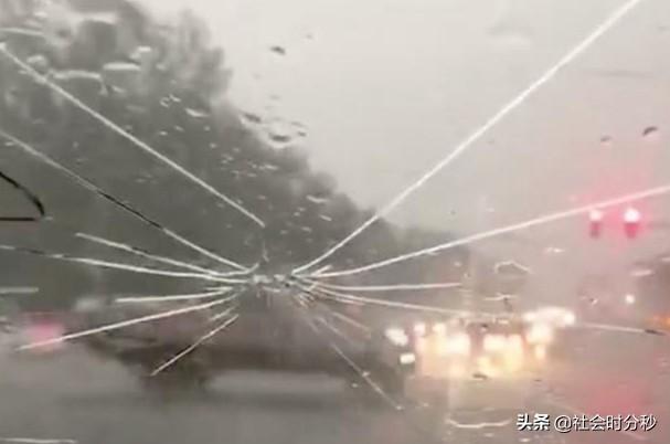 北京多區(qū)下冰雹為什么北京多區(qū)下冰雹背后的原因解析