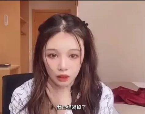19歲陳圓將13秒39驚艷全場(chǎng)新星陳圓以13秒39驚艷全場(chǎng)，展現(xiàn)無(wú)盡潛力
