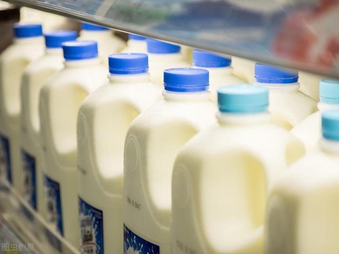 復原乳和純牛奶的區(qū)別復原乳和純牛奶的區(qū)別，深入了解兩者的差異