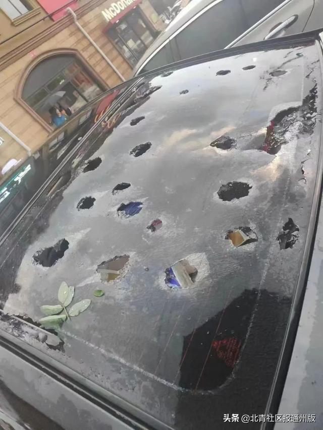 被冰雹砸了怎么修復(fù)冰雹襲擊后的自救指南，如何修復(fù)受損財物與心理重建