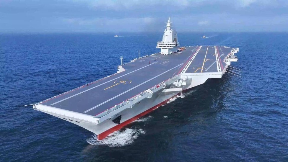 國防部回應(yīng)福建艦通過臺(tái)灣海峽國防部回應(yīng)福建艦通過臺(tái)灣海峽，堅(jiān)定捍衛(wèi)國家主權(quán)與海洋權(quán)益
