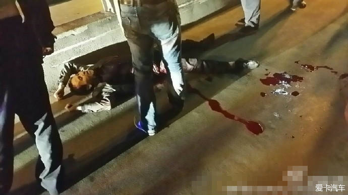 男子行兇致3死1傷 研究生制止被刺死關(guān)于男子行兇致多人傷亡事件，研究生英勇制止被刺身亡的探討