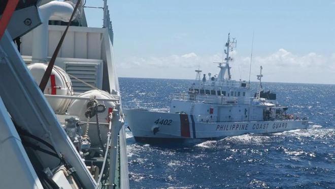 菲公務(wù)船故意沖撞中國海警船菲公務(wù)船故意沖撞中國海警船事件深度解析
