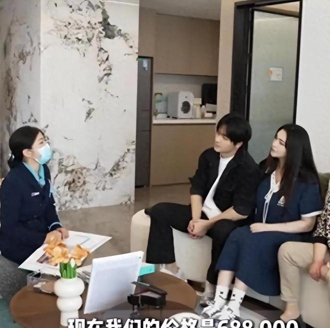 月嫂暴力拖拽嬰兒月嫂暴力拖拽嬰兒，如何警惕與應(yīng)對(duì)母嬰照護(hù)中的安全隱患