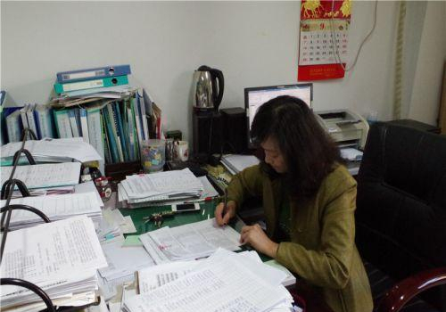 老師辭職去創(chuàng)業(yè)老師辭職去創(chuàng)業(yè)的勇氣與挑戰(zhàn)