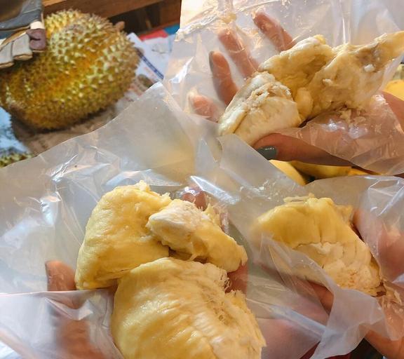 飛機(jī)上可以吃榴蓮味的東西嗎飛機(jī)上能否品嘗榴蓮味美食？全面解析航空規(guī)定與乘客體驗(yàn)