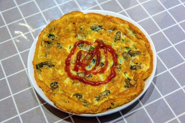 專家提醒：油浸美食別多吃是的，專家提醒關于油浸美食的攝入量是有道理的。油浸美食通常含有較高的熱量和脂肪，過量攝入可能對健康產(chǎn)生不利影響。