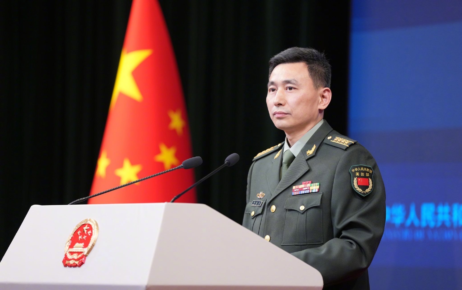 國(guó)防部長(zhǎng):隨時(shí)準(zhǔn)備挫敗外部武力干涉國(guó)防部長(zhǎng)，隨時(shí)準(zhǔn)備挫敗外部武力干涉