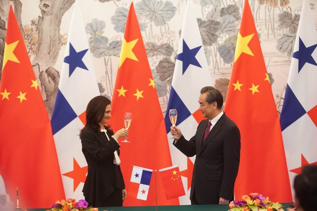 我國和以色列的外交關(guān)系中以友好交流，深化外交關(guān)系的多維度探析