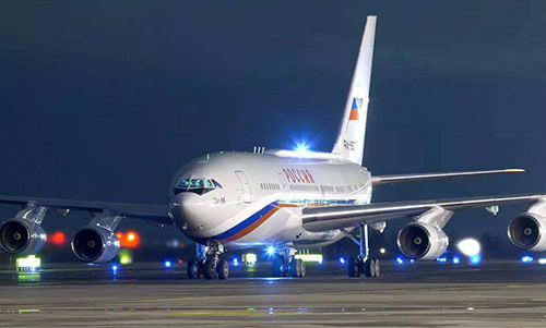 特朗普專機(jī)遭客機(jī)逼近 空管緊急喊話特朗普專機(jī)遭遇客機(jī)逼近，空管緊急喊話揭示空中安全挑戰(zhàn)