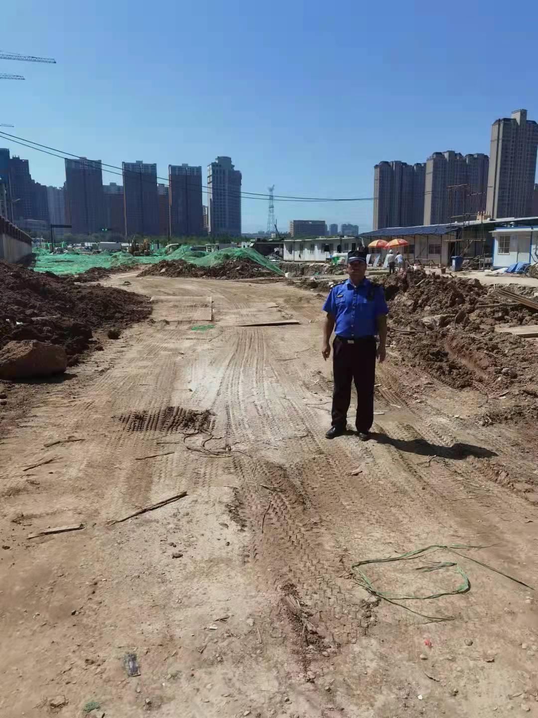 執(zhí)法類案例1. 環(huán)保執(zhí)法案例，某公司因違反環(huán)保法規(guī)，被環(huán)保部門查處。該公司未按照規(guī)定處理廢水，導致污染物排放超標。經過調查取證，環(huán)保部門對該公司進行了罰款、責令整改等行政處罰。