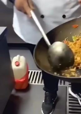 廚師偷拿食材怎么辦廚師偷拿食材怎么辦，應(yīng)對策略與預(yù)防措施