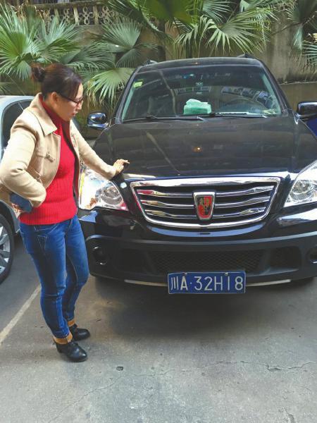 女子發(fā)現(xiàn)自己有138輛車如果一個女子發(fā)現(xiàn)自己擁有138輛車，這可能意味著她是一位非常富有的人，或者這些車輛是以她的名義注冊或歸她所有的。在這種情況下，她可能需要處理一系列的問題和決策，例如