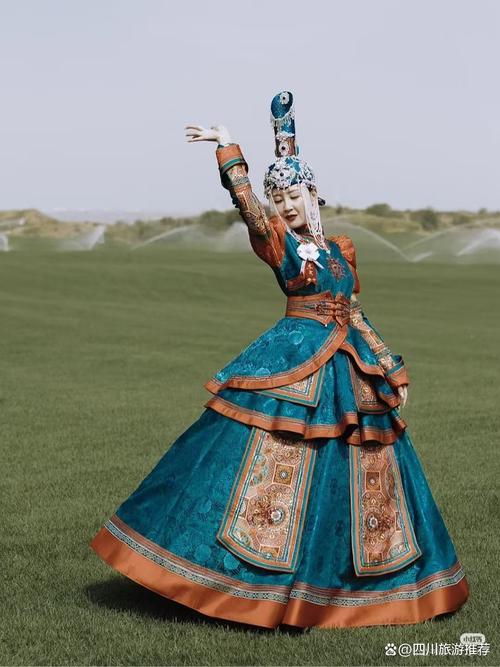 內(nèi)蒙古現(xiàn)在穿什么衣服比較好?內(nèi)蒙古的地域廣闊，氣候差異較大，因此穿衣服的選擇要根據(jù)具體地區(qū)和季節(jié)來決定。以下是一些參考建議